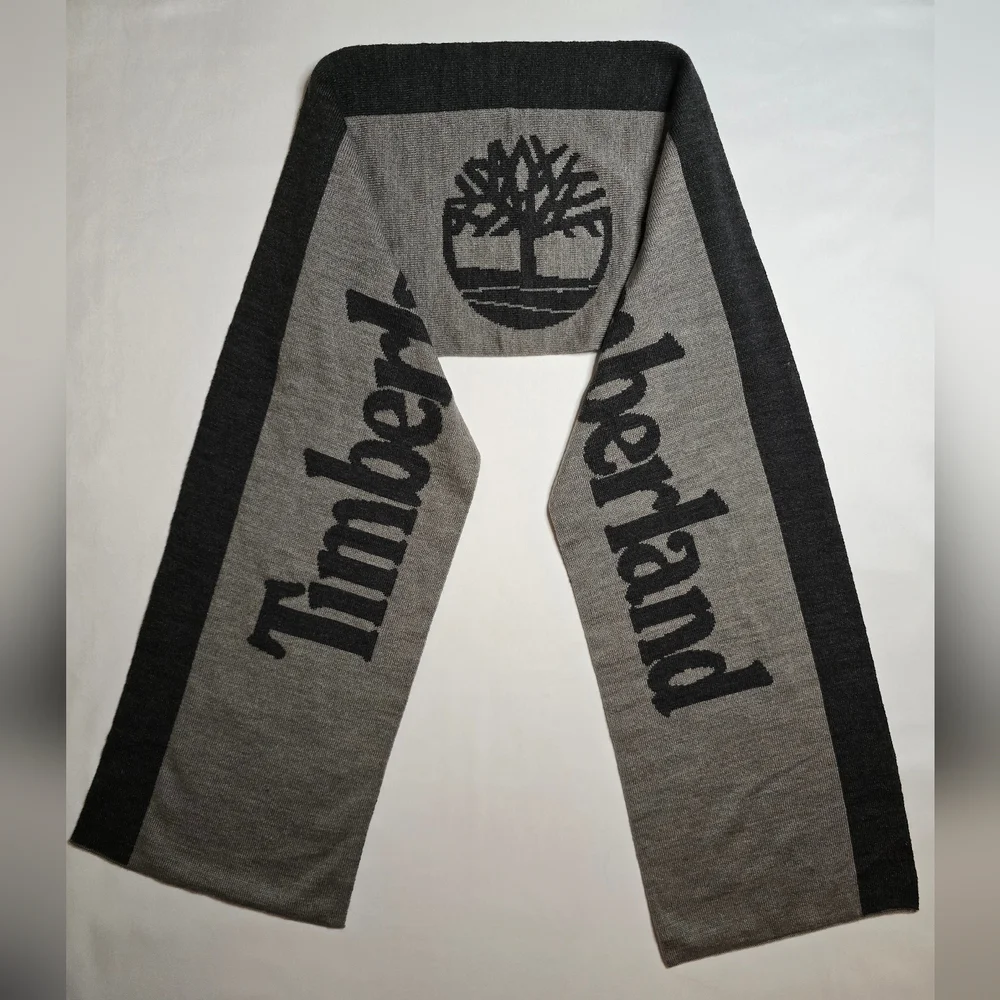 Timberland Reversible Logo Scarf | Black & Gray | Men’s